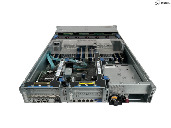 HP ProLiant DL380 Gen9 12xLFF / 2 x E5-2680 v4 / 2 x 16GB 2133P / P840 4GB / 800W